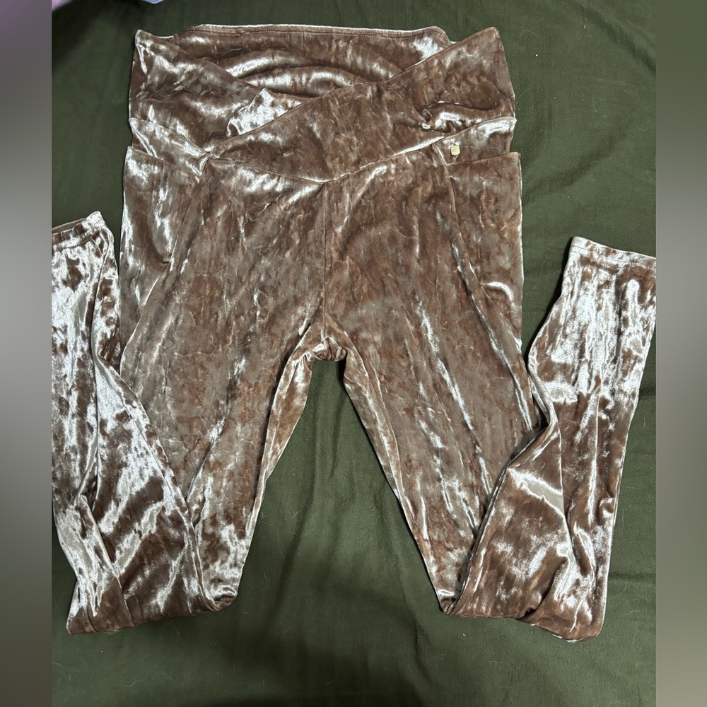 Fabletics velvet cross over leggings
